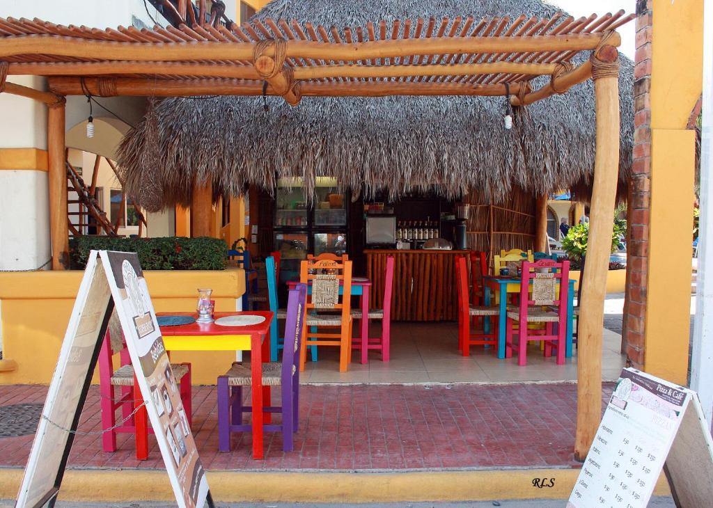Bungalows El Delfin Rincon de Guayabitos Eksteriør billede