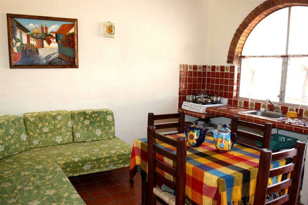 Bungalows El Delfin Rincon de Guayabitos Eksteriør billede